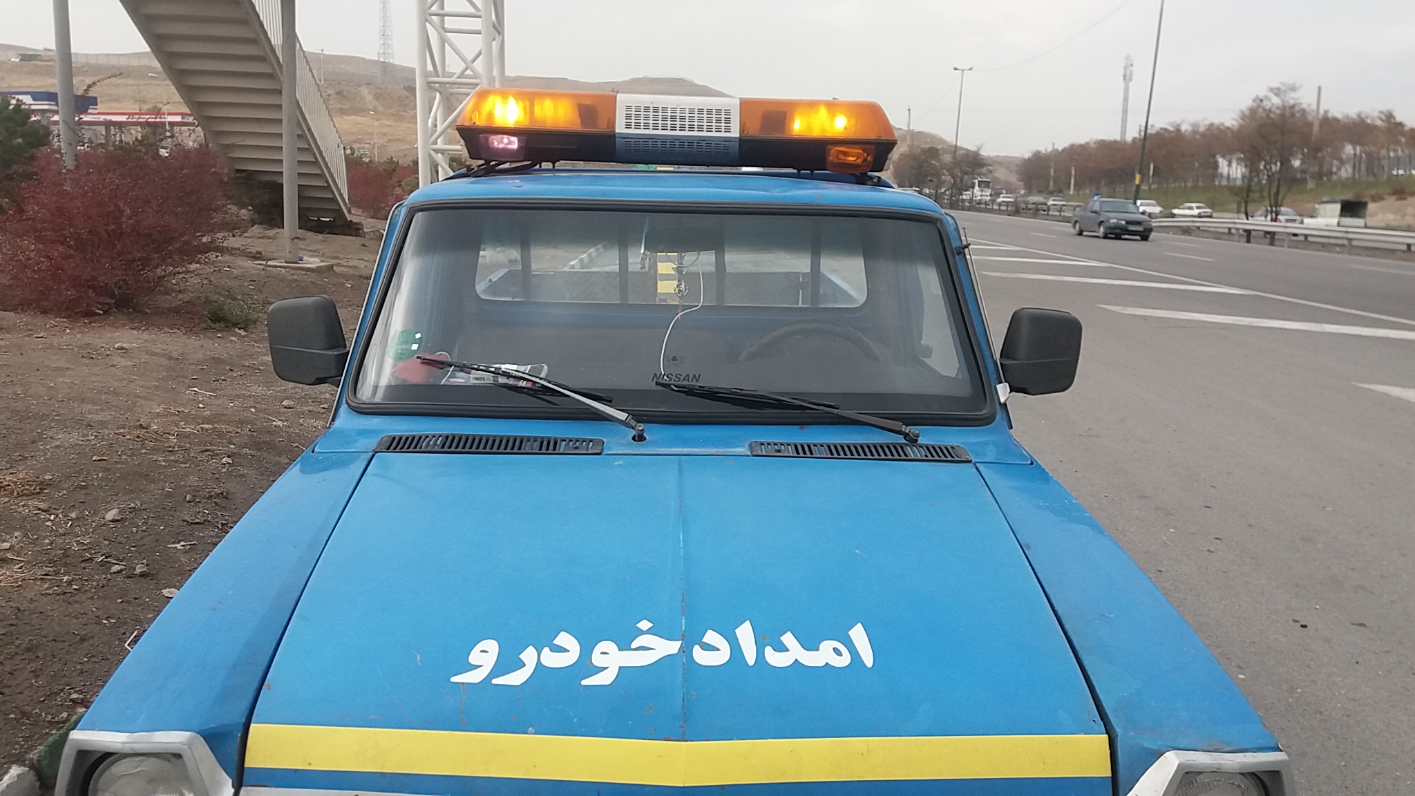 امداد خودرو یدک کش خودروبر جرثقیل شبانه روزی تبریز