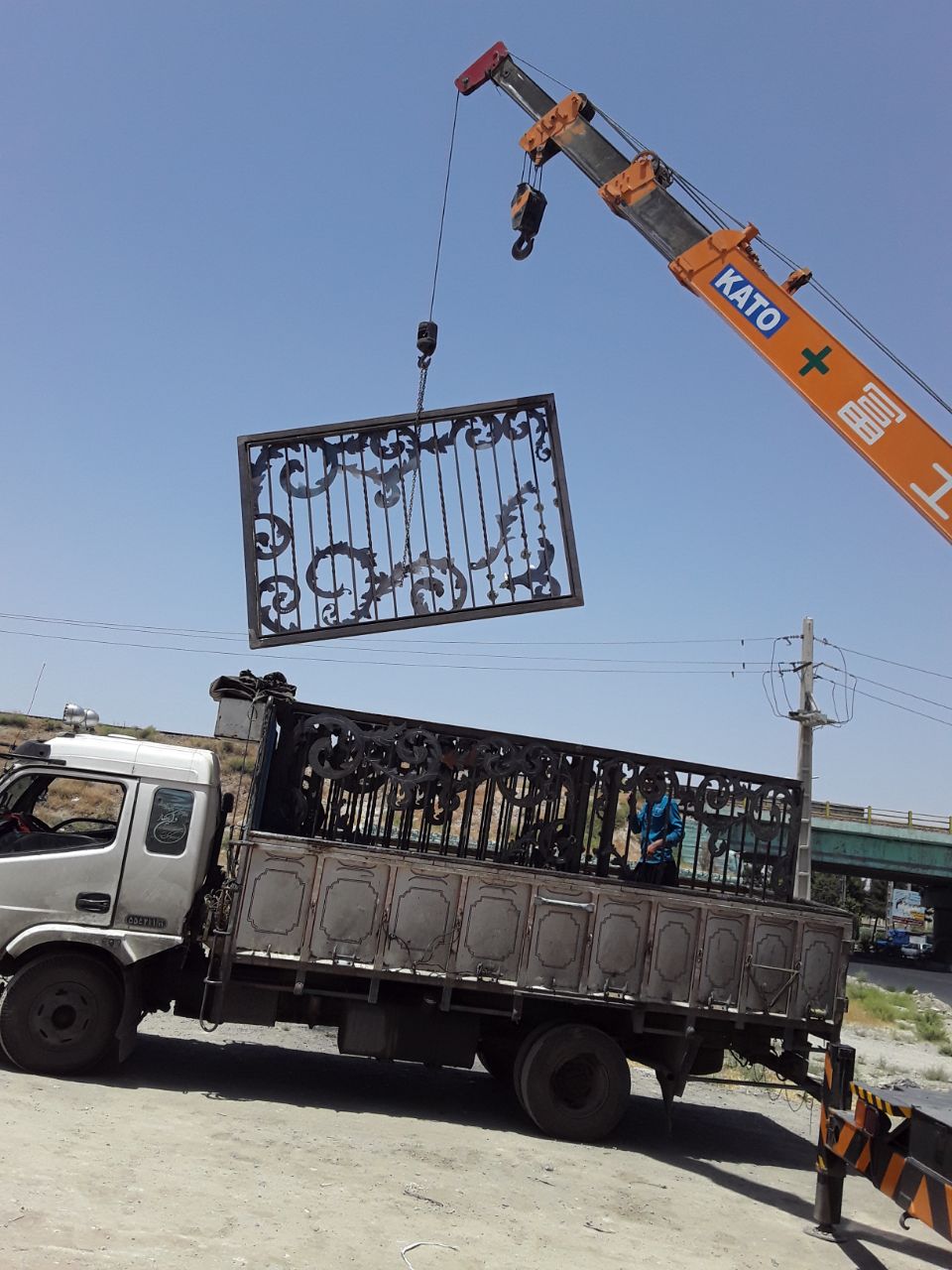 سازنده مدرن ترین درب و پنجره فلزی و چهارچوب