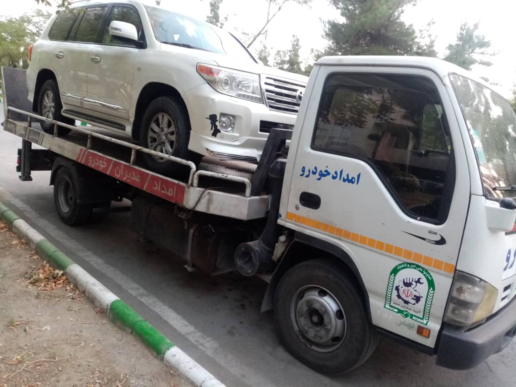 امداد خودرو آیین البرز(مشهد)۰۵۱۳۳۰۰۵