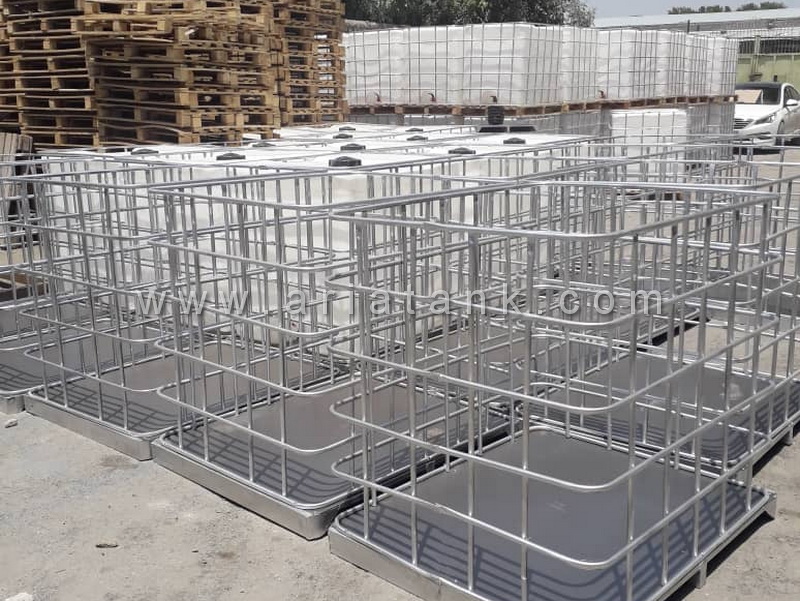 تولید مخازن پلی اتیلن IBC