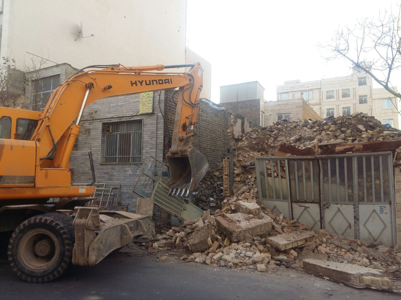 خاکبرداری و گودبرداری
