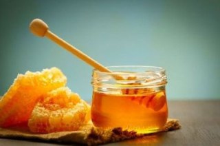 فروش عسل طبیعی موم دار