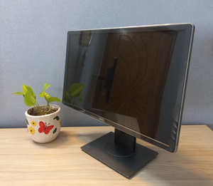 مانیتور وارداتی ۲۴اینچ مارک DELL