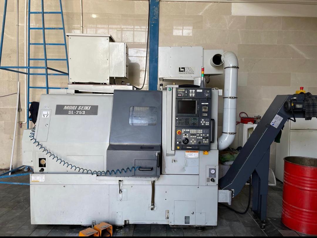 کلیه خدمات سی ان سی و تراشکاری cnc
