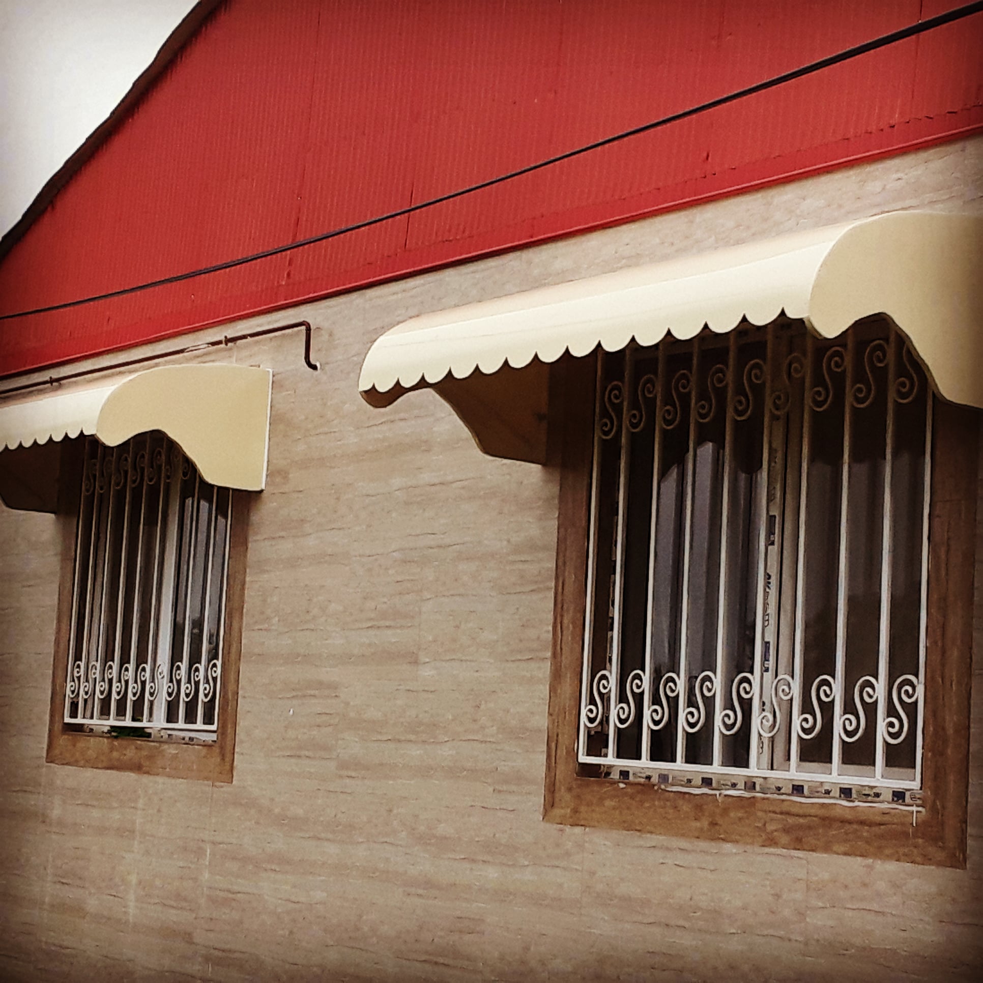سایبان پنجره فایبرگلاس