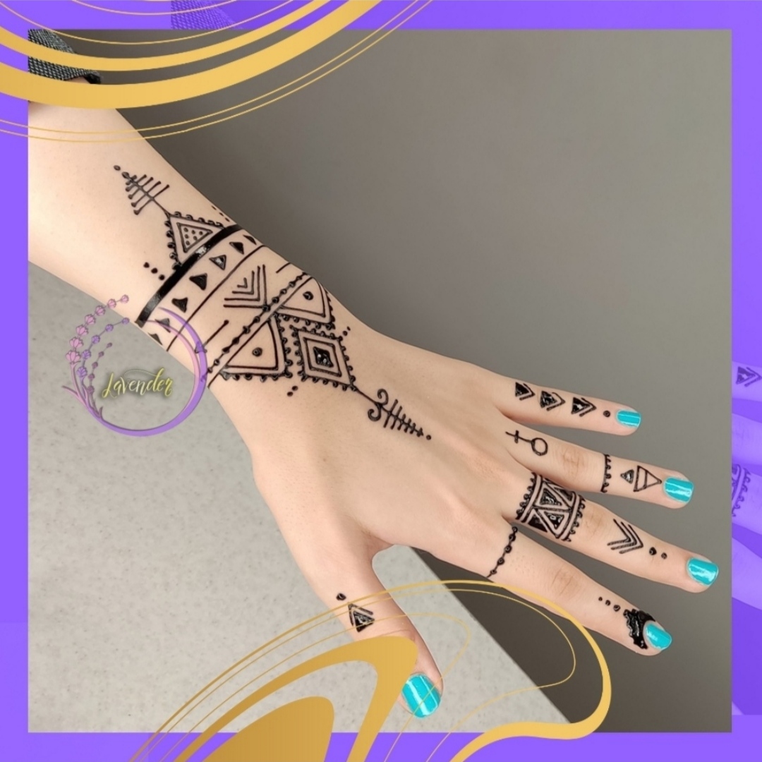 لوندر حنا  طراحی با حنا روی بدن، تتو موقت، آموزش نقش حنا، طرح حنا ( Lavender Henna )