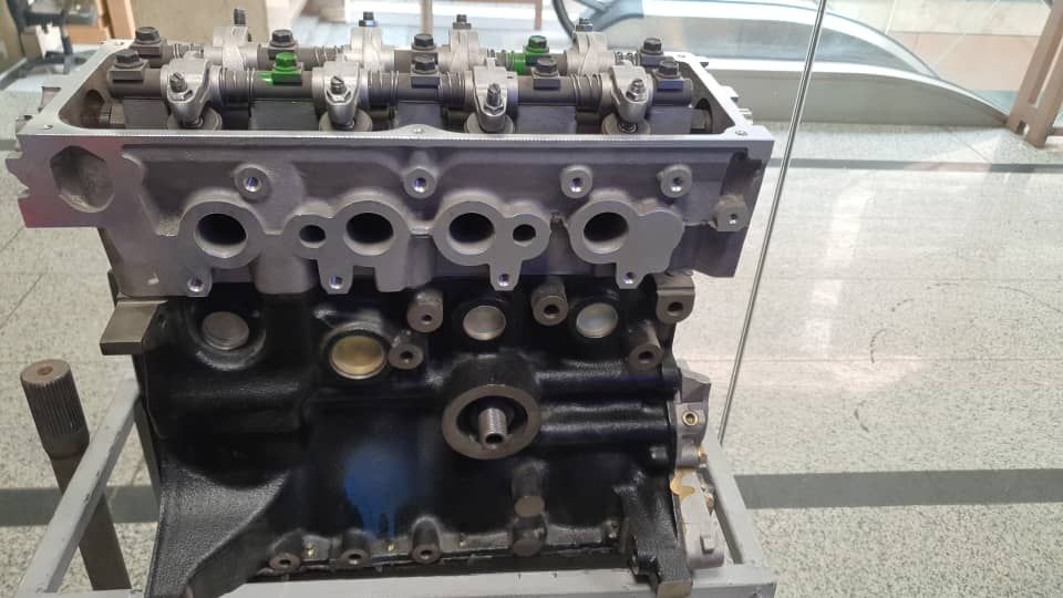 شرکت دیاکو موتور آریایی مونتاژ کننده و عرضه کننده انواع موتور و نیم موتور پژو و پراید