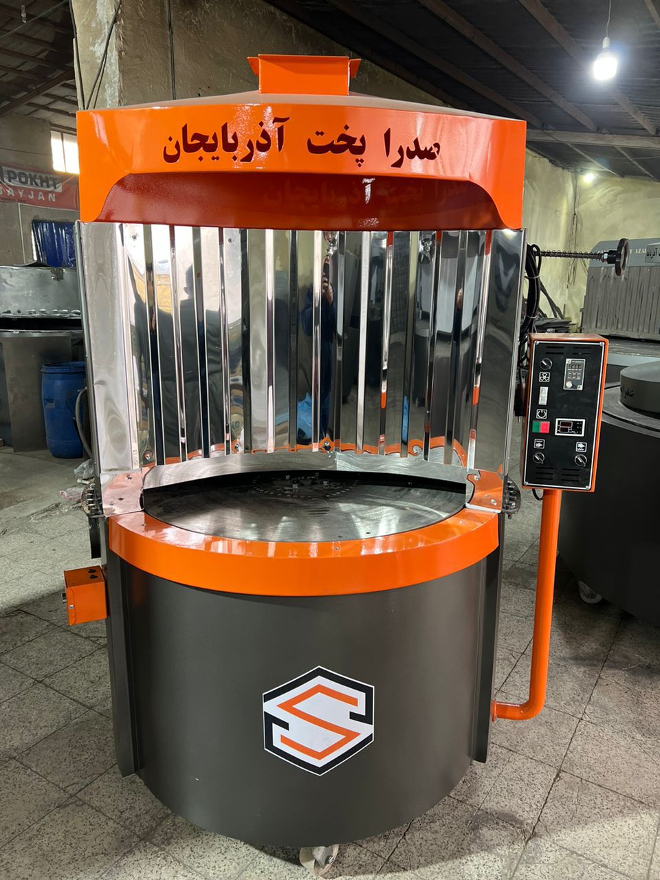 تنوررستورانی کوچک